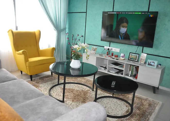Amysity Homestay Gandaria Modern Lifestyle Walking Distance To Hub Shopping Centre At Sek 9 Bangi Sentral With Netflix