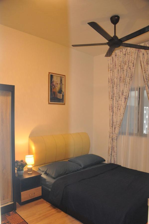 Amysity Homestay: Modern Living Near Sentral Hub *
